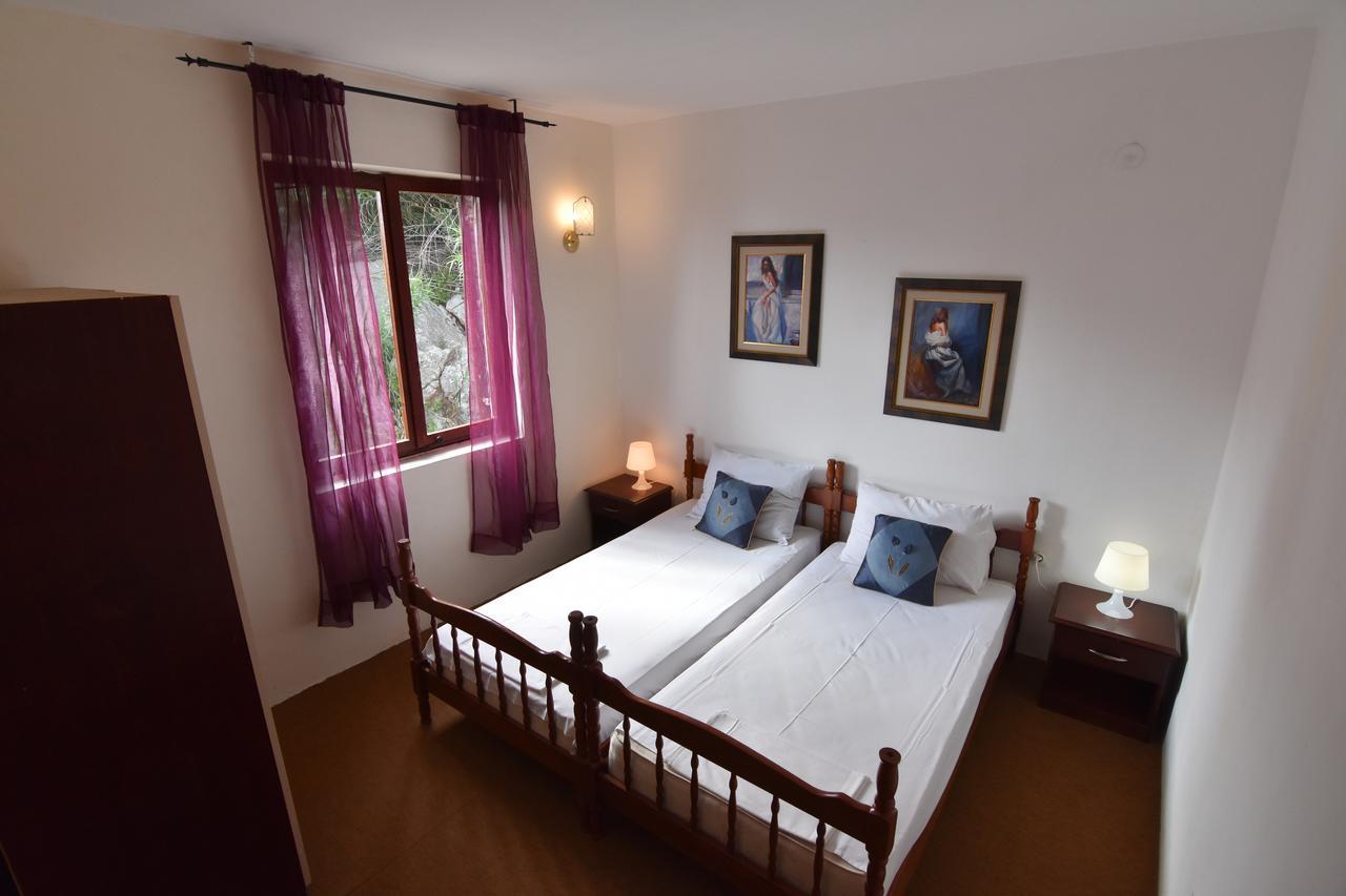 Vuko I Magdalena Midzor Appartement Petrovac Buitenkant foto